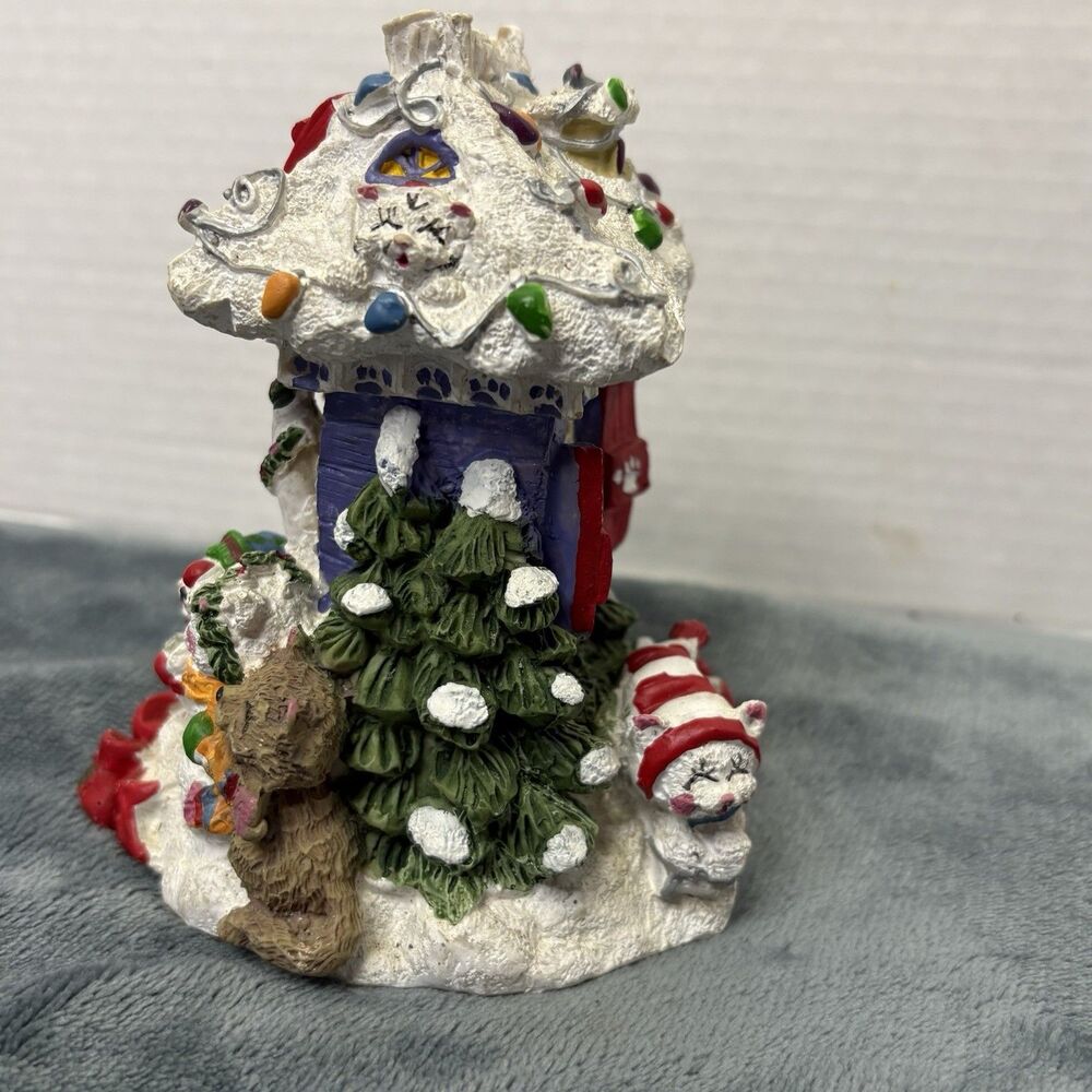 IT'S A PURRFECT SEASON Christmas Holiday Resin House 5.5" Tall x 4" Wide - Picture 6 of 16